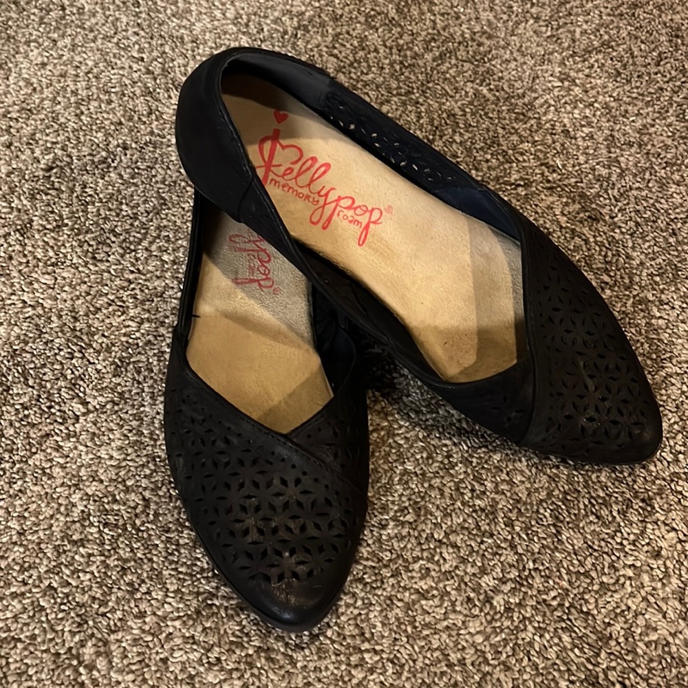 Jellypop Black Pointed Flats Size 8.5